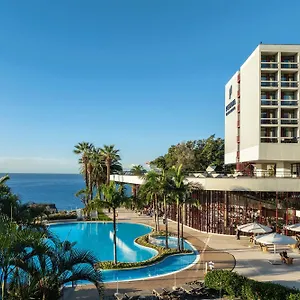 Pestana Casino Park & Casino מלון פונשל